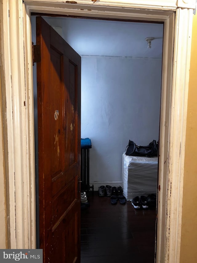 3952 N Franklin St, Philadelphia, PA 19140 - hall featuring hardwood / wood-style flooring