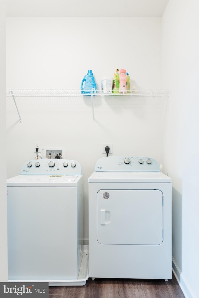 205 Kinneman Rd, Abbottstown, PA 17301 - washroom featuring independent washer and dryer and dark wood-style flooring