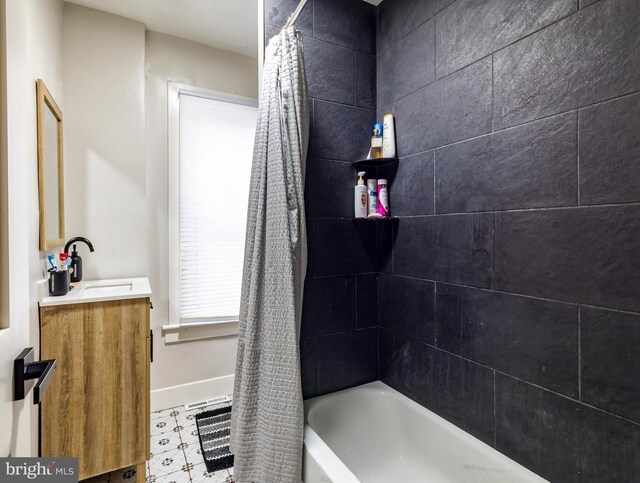 743 Cherry St, Camden, NJ 08103 - bathroom with baseboards, shower / bathtub combination with curtain, and vanity