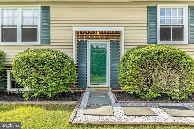 11005 Horseshoe Dr, Frederick, MD 21701 - view of exterior entry with brick siding