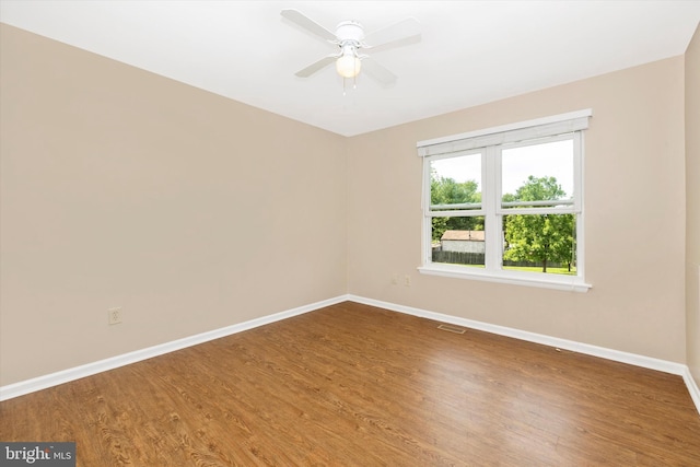 11005 Horseshoe Dr, Frederick, MD 21701 - unfurnished room featuring baseboards, wood finished floors, and a ceiling fan