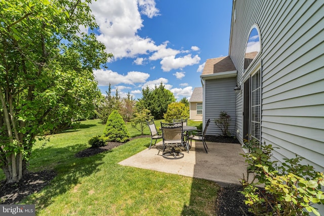 17 San Marco, West Windsor, NJ 08550 - view of grassy yard featuring a patio