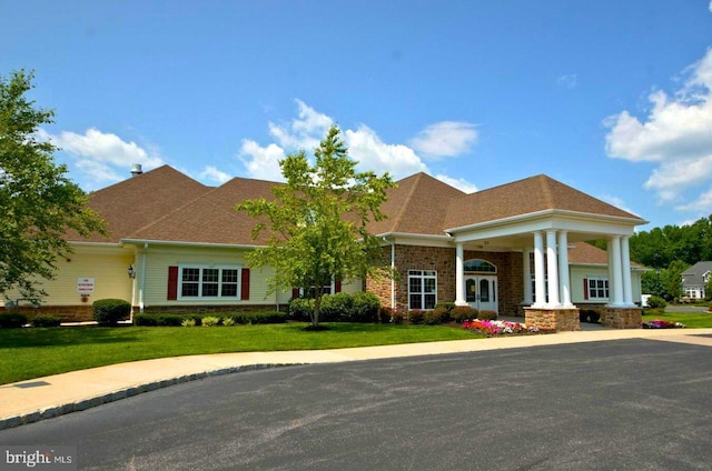 17 San Marco, West Windsor, NJ 08550 - view of front of property with a front lawn