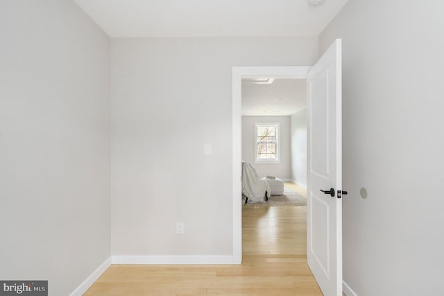 901 E Quaker Bottom Rd, Sparks Glencoe, MD 21152 - hall featuring light wood-style flooring and baseboards