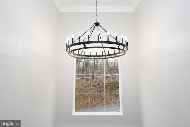 901 E Quaker Bottom Rd, Sparks Glencoe, MD 21152 - detailed view of a chandelier and ornamental molding