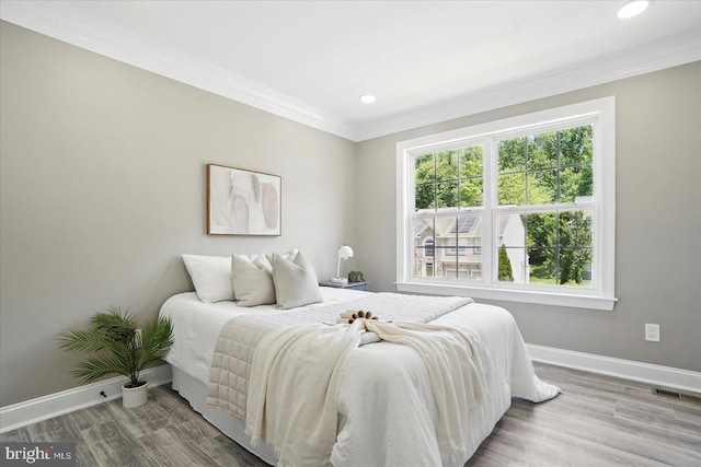 6624 Aaron Mee Way, Baltimore, MD 21237 - bedroom with baseboards, ornamental molding, wood finished floors, and recessed lighting
