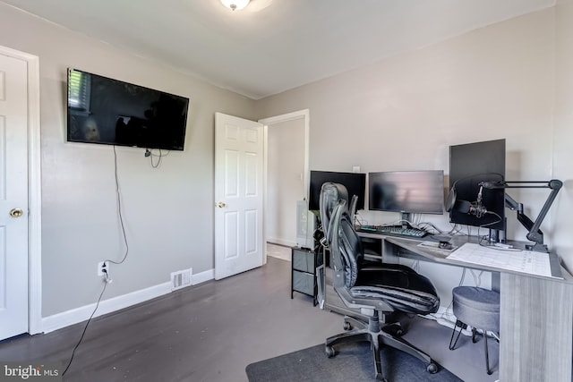 6328 Martin Luther King Jr Hwy, Capitol Heights, MD 20743 - office area featuring baseboards