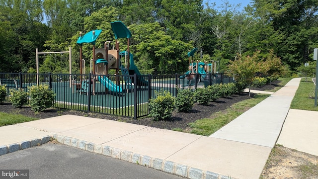 16 Magpie Ln, Princeton Junction, NJ 08550 - view of community play area