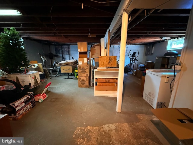 418 N 8th St, Vineland, NJ 08360 - below grade area featuring washer / dryer