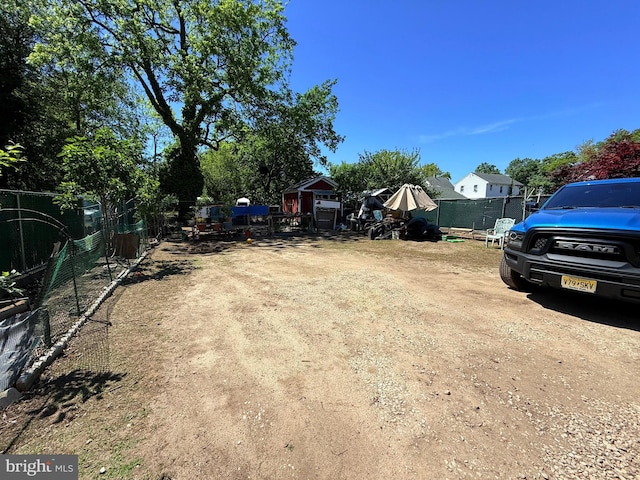 418 N 8th St, Vineland, NJ 08360 - view of yard featuring fence