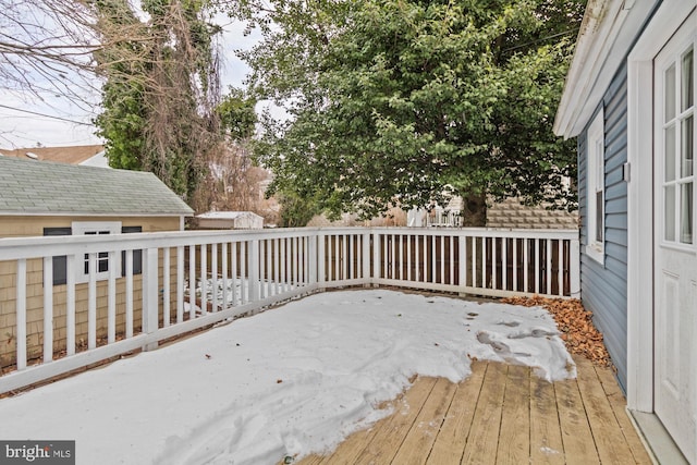 5100 Eugene Ave, Baltimore, MD 21206 - view of wooden deck