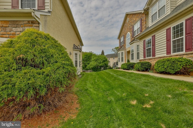 view of grassy yard