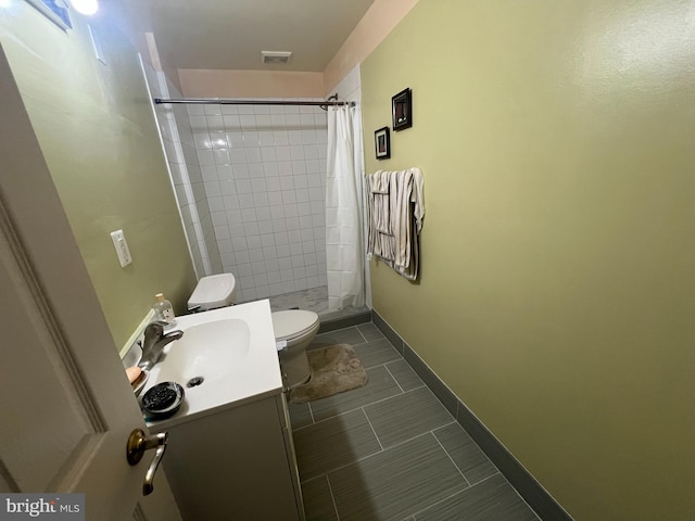 15202 Wetherburn Dr, Centreville, VA 20120 - bathroom featuring toilet, curtained shower, tile patterned flooring, vanity, and baseboards