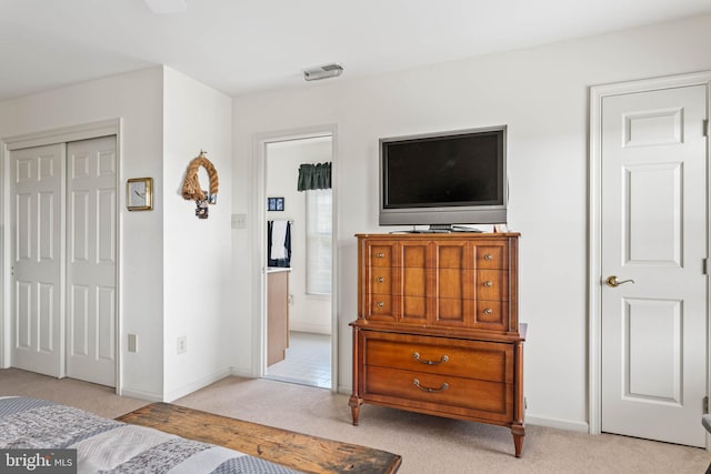 1123 Riverview Ln, Conshohocken, PA 19428 - carpeted bedroom featuring baseboards and a closet