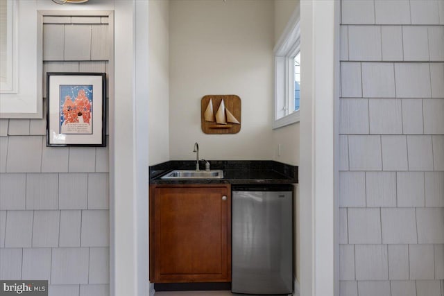 1100 Steamboat Rd, Shady Side, MD 20764 - indoor wet bar with fridge