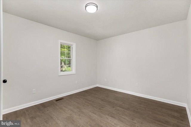 228 Doe Trl, Winchester, VA 22602 - unfurnished room featuring dark wood finished floors and baseboards