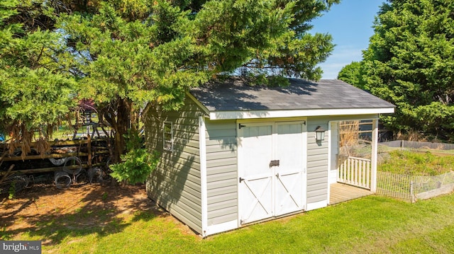 123 Nantucket Dr, Middletown, DE 19709 - view of shed featuring a garden