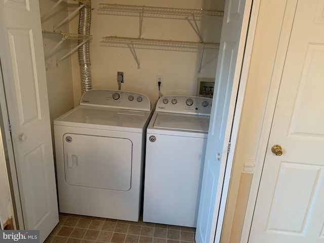 1170 Hisey Ave, Woodstock, VA 22664 - laundry room featuring independent washer and dryer
