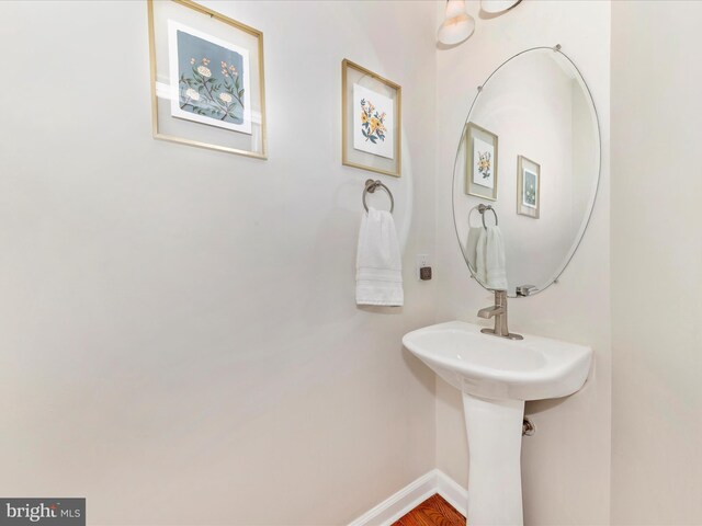 9034 Allington Manor Cir W, Frederick, MD 21703 - bathroom with baseboards