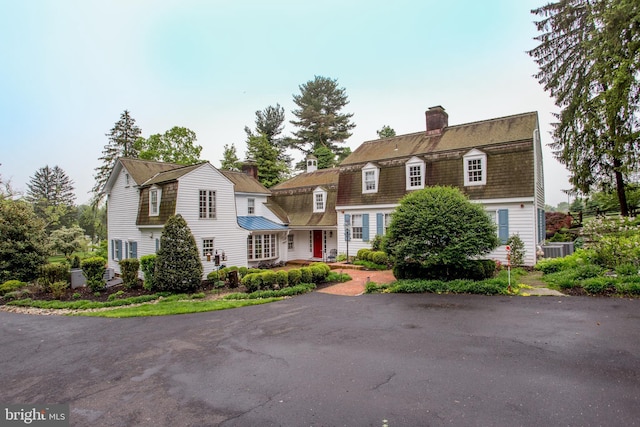 3864 Spring Valley Rd, Doylestown, PA 18902 - dutch colonial featuring a gambrel roof and a chimney