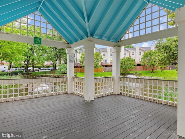 6521 Kemper Lakes Ct, Alexandria, VA 22312 - deck with fence and a residential view