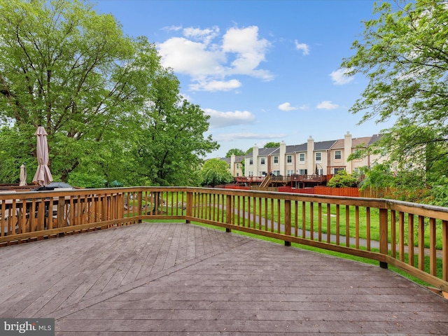 6521 Kemper Lakes Ct, Alexandria, VA 22312 - wooden terrace with a residential view