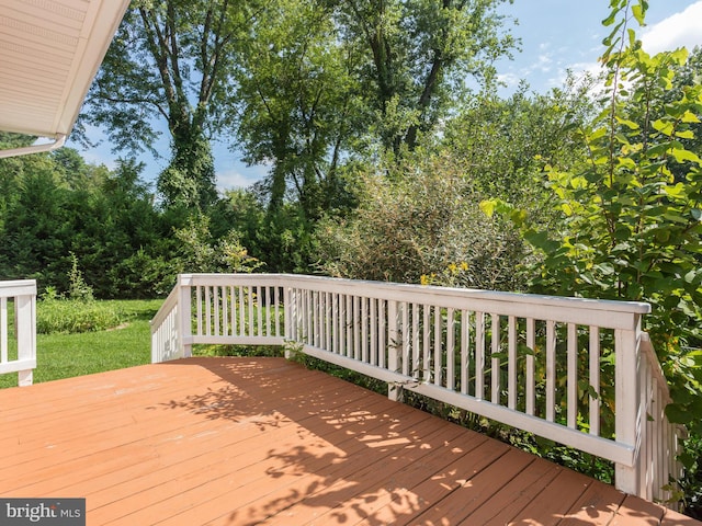 8002 Gosport Ln, Springfield, VA 22151 - view of wooden deck