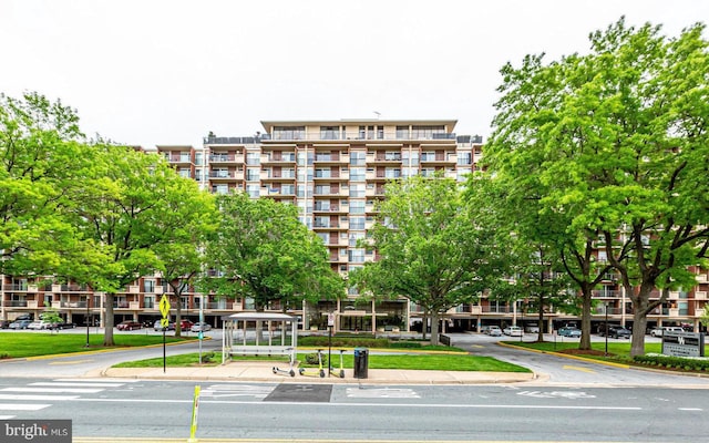 1300 Army Navy Dr Unit 124, Arlington, VA 22202 - view of apartment building / complex