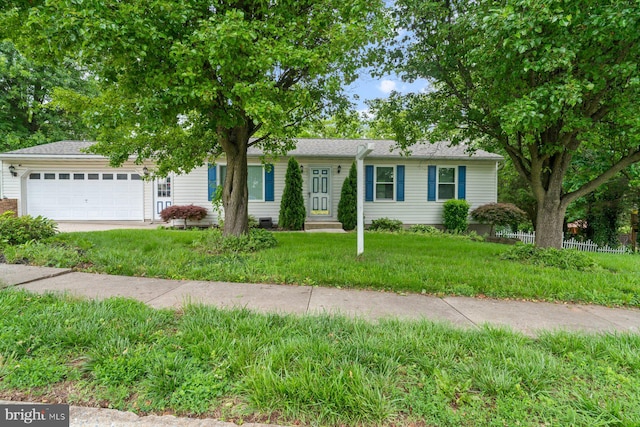 101 George St, Taneytown, MD 21787 - single story home featuring a garage and driveway