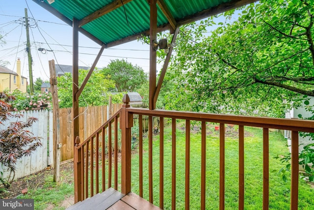 102 S Glebe Rd S, Arlington, VA 22204 - view of wooden deck