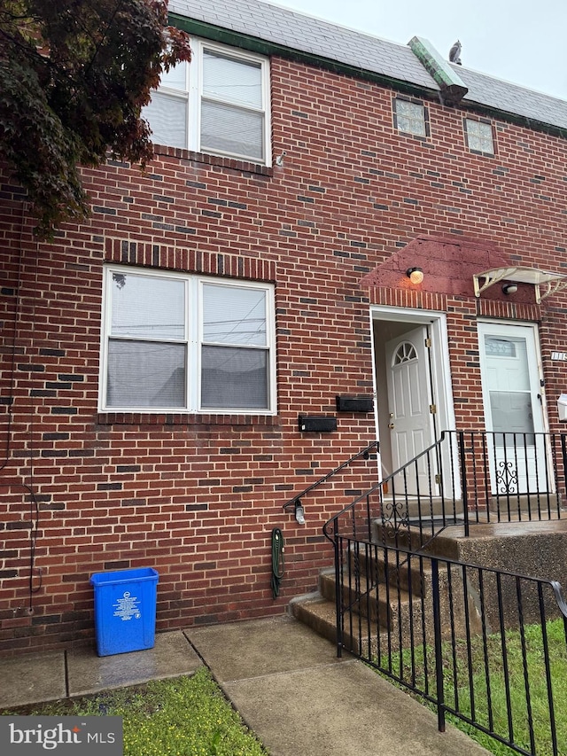 1113 Faunce St, Philadelphia, PA 19111 - view of front facade featuring brick siding