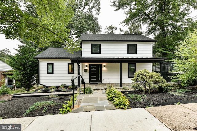 2432 S Culpeper St, Arlington, VA 22206 - view of front facade featuring a porch