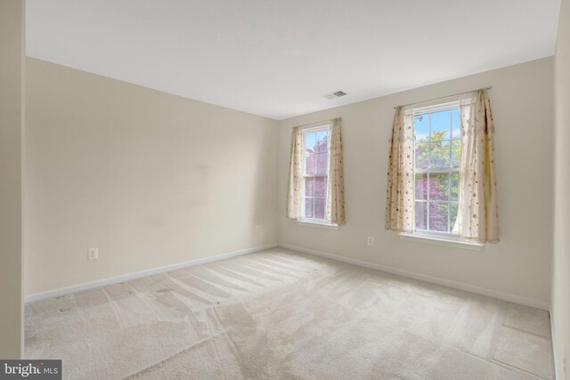 42522 Neighborly Ln, Chantilly, VA 20152 - spare room featuring carpet floors and baseboards