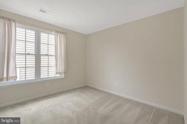 42522 Neighborly Ln, Chantilly, VA 20152 - empty room featuring carpet flooring and baseboards