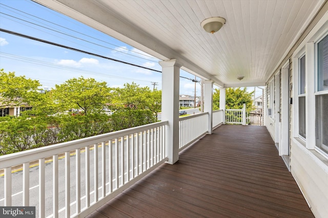 1004 Philadelphia Ave, Ocean City, MD 21842 - view of wooden deck