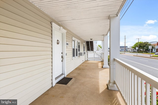 1004 Philadelphia Ave, Ocean City, MD 21842 - view of patio / terrace with a porch