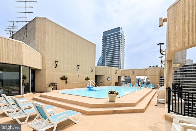 2018 Walnut St Unit 19Gh, Philadelphia, PA 19103 - community pool with a patio area