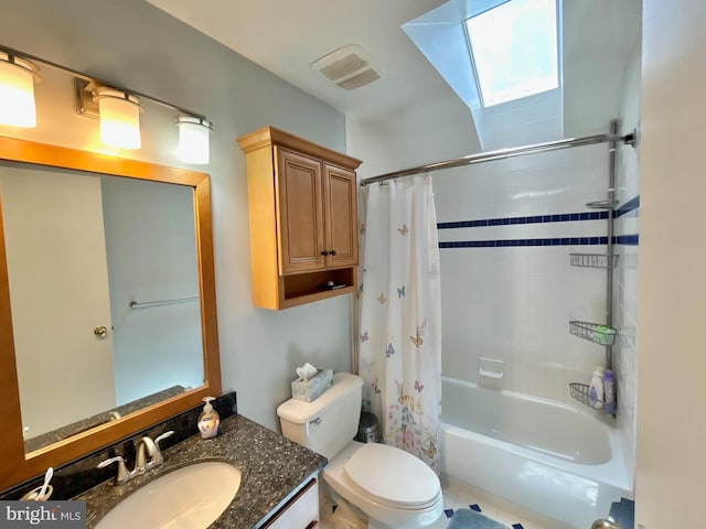 52 Dalton Way, Southampton, PA 18966 - full bathroom with a skylight, toilet, vanity, and shower / tub combo with curtain