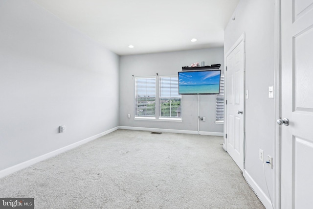 42397 Goldenseal Sq, Brambleton, VA 20148 - spare room featuring baseboards, carpet flooring, and recessed lighting