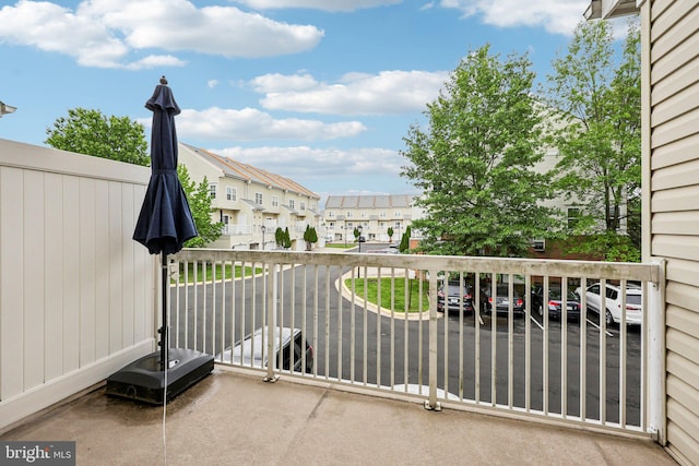 42397 Goldenseal Sq, Brambleton, VA 20148 - balcony with a residential view