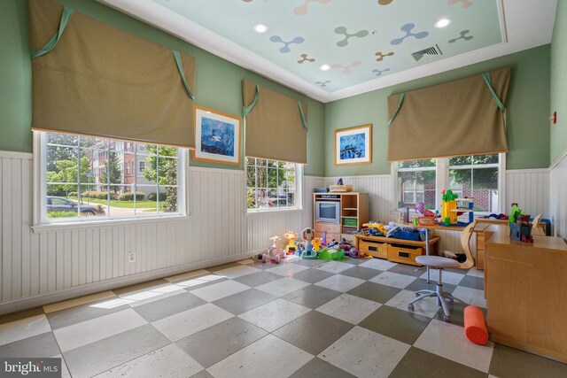 42397 Goldenseal Sq, Brambleton, VA 20148 - recreation room with wainscoting and recessed lighting