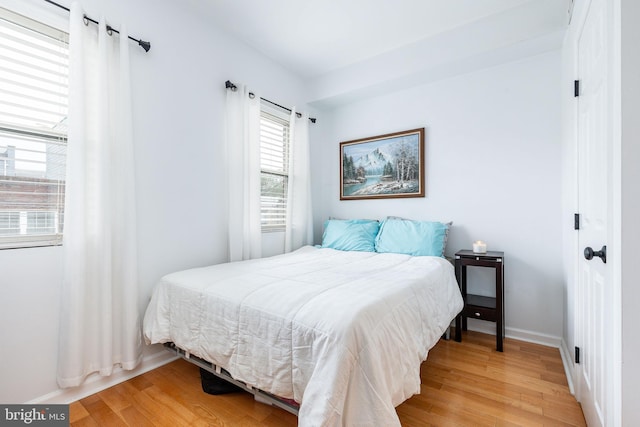 2113 Montrose St, Philadelphia, PA 19146 - bedroom featuring light wood finished floors and baseboards
