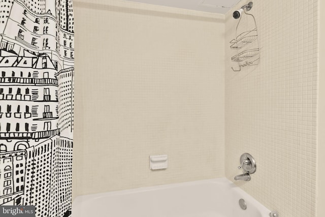 1245 4th St SW Unit E511, Washington, DC 20024 - bathroom featuring shower / tub combo with curtain