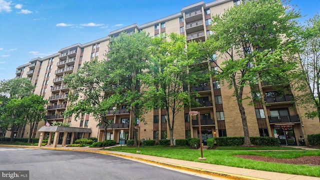 3100 S Manchester St Unit 224, Falls Church, VA 22044 - view of apartment building / complex