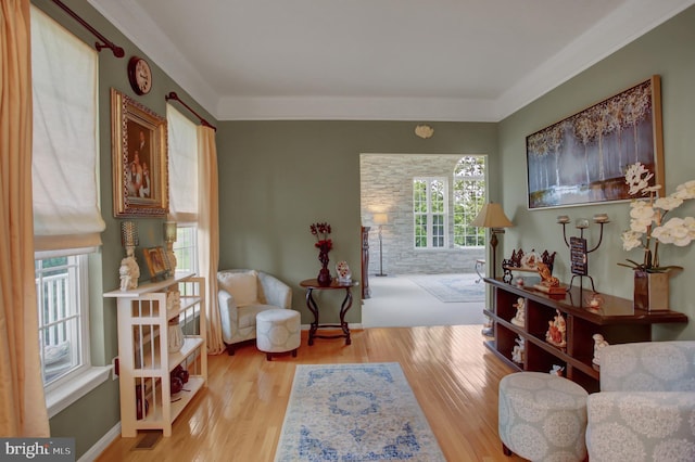 12413 Summit Vista Dr, Mercersburg, PA 17236 - sitting room with wood finished floors
