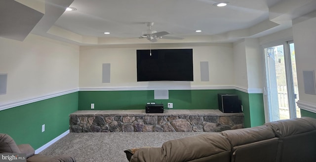 85 Malek Dr, Hanover, PA 17331 - carpeted living room featuring ceiling fan, a tray ceiling, recessed lighting, and baseboards