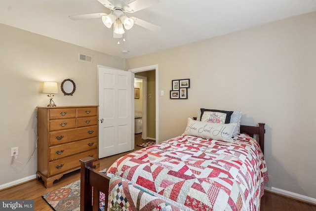 3919 30th St N, Arlington, VA 22207 - bedroom with baseboards, wood finished floors, and a ceiling fan