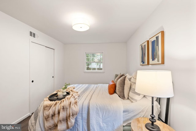 5632 Maxine Ct, Alexandria, VA 22310 - bedroom featuring wood finished floors and a closet