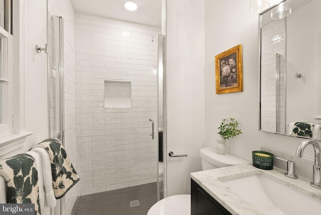 5632 Maxine Ct, Alexandria, VA 22310 - bathroom featuring vanity, a shower stall, toilet, and recessed lighting