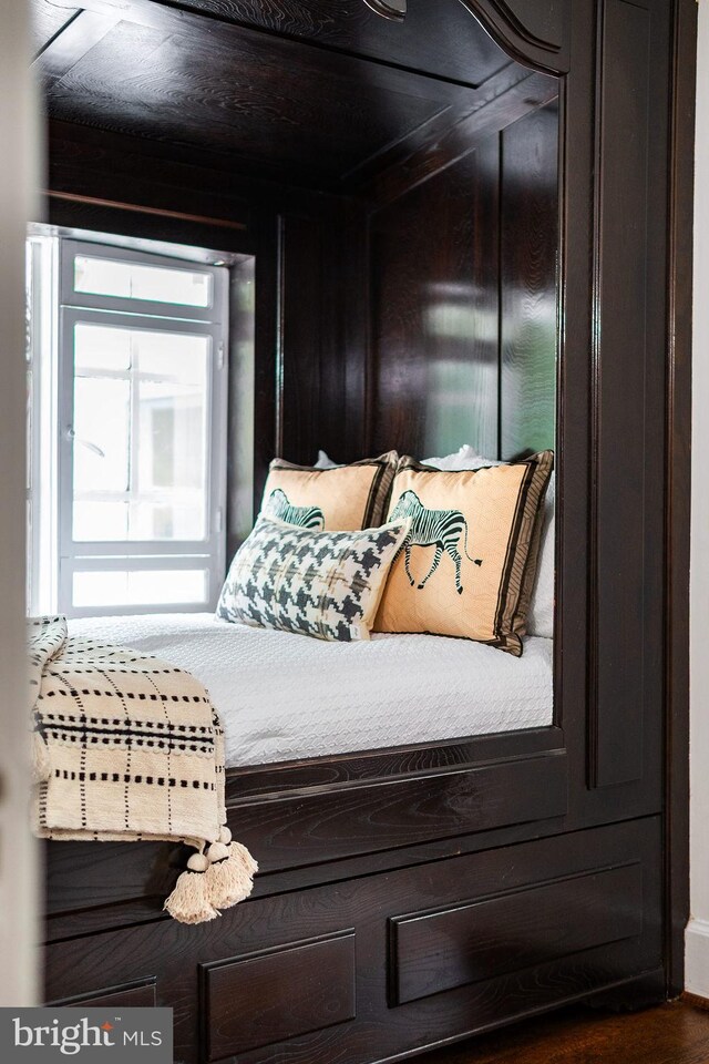 302 Ellsworth Dr, Silver Spring, MD 20910 - view of bedroom